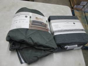 Huntington Home Sofa & Love Seat Co...