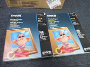 2 Epson EPSS041271 - Glossy Photo P...
