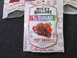 4- 5.5 oz Wiley Wallaby Very Berry ...