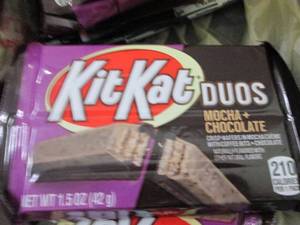 12- 1.5 oz KitKat Duos Bars...