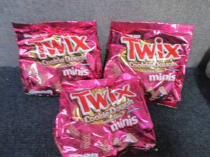 3- 7.7 oz Twix Cookie Dough Minis...
