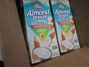 12- 32 oz Blue Diamond Almond  Milk...