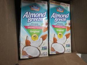 12- 32 oz Blue Diamond Almond  Milk...
