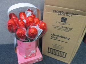 16 ct Chocolate Rose Bouquet Best D...
