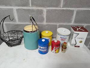 Collection of Kitchen Items
