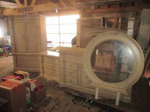 (G) Nice Heavy Duty Bedroom Set - Q...
