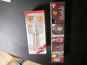 (R) Deluxe Vegetable Chopper and Gr...