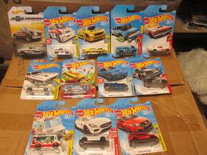 (R) Assorted Hot Wheels in Packagin...