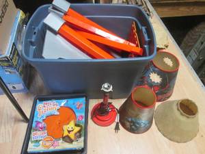 (R) Kids Toy Work Bench in Tote (Ne...