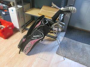 (R) Ping Golf Bag and Clubs with 2 ...
