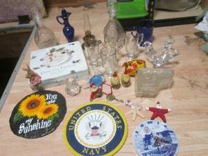 (R) Assorted Decor See Photos...