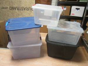 (R) 5 Assorted Totes with Lids...