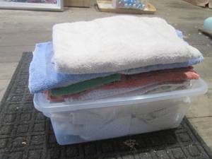 (G) Assorted Towels and Washclothes...