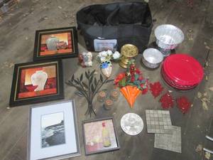 (G) Assorted Decor...