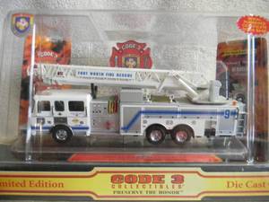 CODE 3 COLLECTIBLES 164 SCALE DIE-CAST - LIMITED EDITION #1189 of 3000 FORT WORTH, TX AMERICAN LaFRANCE REAR MOUNT LADDER TRUCK - IN BOX - WITH COA - FANTASTIC PIECE - SEE PICTURES