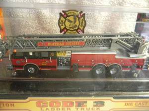CODE 3 COLLECTIBLES 164 SCALE DIE-CAST - LIMITED EDITION #12912 VILLAGE OF HOFFMAN ESTATES FIRE DEPT TRUCK - IN BOX - WITH COA - FANTASTIC PIECE - SEE PICTURES