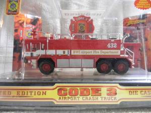 CODE 3 COLLECTIBLES 164 SCALE DIE-CAST - LIMITED EDITION OSHKOSCH BWI AIRPORT FIRE & RESCUE DEPT. TRUCK - IN BOX - FANTASTIC PIECE - SEE PICTURES