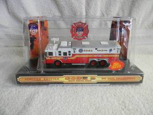 CODE 3 COLLECTIBLES 164 SCALE DIE-CAST - LIMITED EDITION 1 of 25000 CITY OF NEW YORK FIRE DEPT. HEAVY RESCUE TRUCK #3 - IN BOX - FANTASTIC PIECE - SEE PICTURES