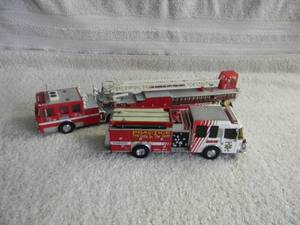 2 - CODE 3 COLLECTIBLES 164 SCALE DIE-CAST - LIMITED EDITION LOS ANGALEL FIRE DEPT. LADDER TRUCK #88 & VOL. FIRE DEPT. RESCUE TRUCK - FANTASTIC SET - SEE PICTURES