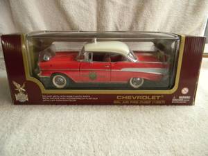ROAD LEGENDS 118 SCALE DIE CAST 1957 CHEVROLET BEL AIR FIRE CHIEF - IN BOX - FANTASTIC PIECE - SEE PICTURES