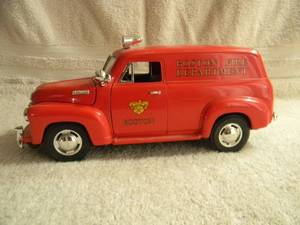 MIRA SOLIDO 118 SCALE DIE CAST 1950 CHEVROLET PANEL TRUCK BOSTON FIRE DEPT. - NICE - GREAT PIECE - SEE PICTURES