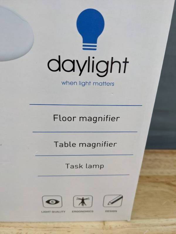 lot 19A image: Brand New Magnificent Pro - Magnifying Lamp, Bright 6000K LEDs, CRI 95, 3 in 1 I