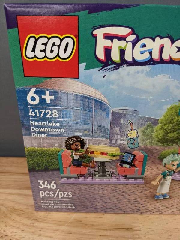 lot 71B image: Brand New Lego Friends Heartlake Downtown Diner I
