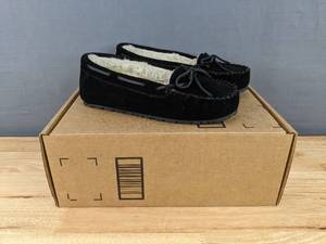 lot 155 image: New Womens Sperry Junior Trapper Slippers, Black, Size 7 N