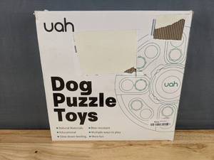 lot 98A image: New Uah Dog Puzzle 2 in 1 Dog Treat Toy Q