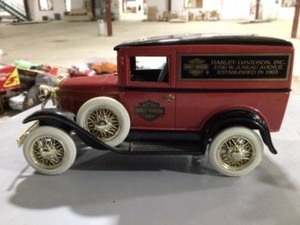 2 GREAT DIECASTS LIMITED EDITIONS ONE OF THEM IS A HARLEY DAVIDSON
