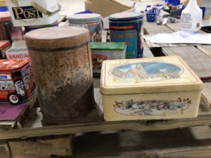 LG ASST OF TINS OLD AND NEW