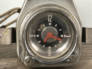 lot 87 image: Vintage 1951 ford automobile car clock
