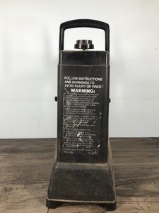 lot 99 image: Coleman Focus 5 Portable Propane Radiant Heater 3500-5000 BTU