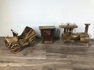 lot 129 image: 3 - Metal Music Boxes  Car  Train  Piano Player