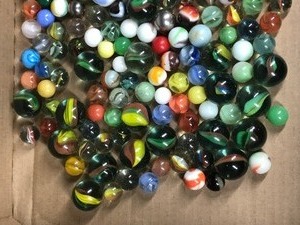 lot 140 image: Lot of Marbles