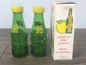 lot 153 image: Vintage 1974 Squirt Salt & Pepper Shakers in Original Boxes