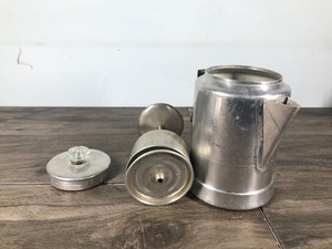 lot 166 image: Vintage Coffee Pot Comet Aluminum USA Mid Century