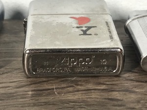lot 167 image: 3 Lighters & 1 Harley Davidson Lighter Case