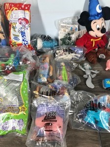 lot 187 image: Lot of Collectible Toys