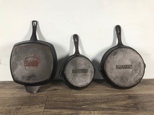 lot 194 image: 3 Cast Iron Pans  Skillets