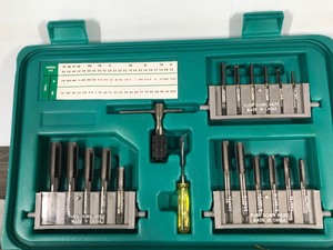 lot 233 image: Allied Tap & Die Set