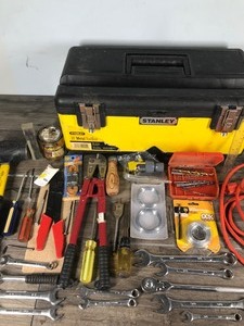 lot 246 image: Stanley Metal Tool Box with Tools
