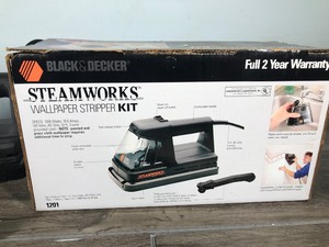 lot 438 image: Black & Decker Steamworks Wallpaper Stripper Kit
