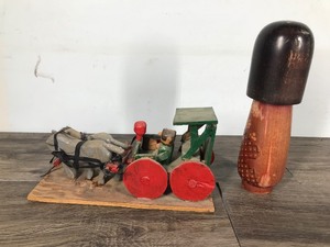 lot 439 image: 2 Pieces Made out of Wood - One is vintage and the other looks modern