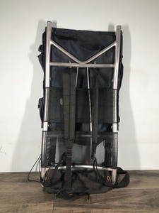 lot 466 image: High Trails Aluminum Framed Back Pack