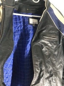lot 474 image: VTG Wilsons Leather M Julian Leather Motorcycle Jacket Cafe Racer Zip