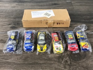 lot 490 image: 2096 NASCAR Set of 6 Kellogs 164 scale die cast stock cars