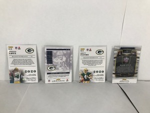 lot 378 image: 4 - Collectible Football Cards