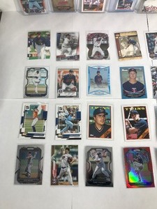 lot 375 image: Lot of 36 Collectible Baseball Cards (Almost all of them are Minnesota Twins)