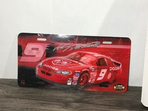 lot 363 image: Lot of Nascar Collectibles